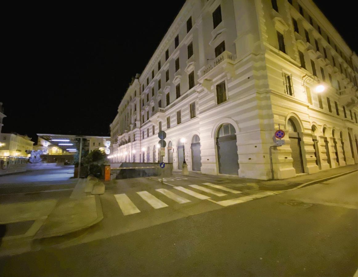 Rifugio Hemingway, Trieste Centro Con Parcheggio Exteriér fotografie